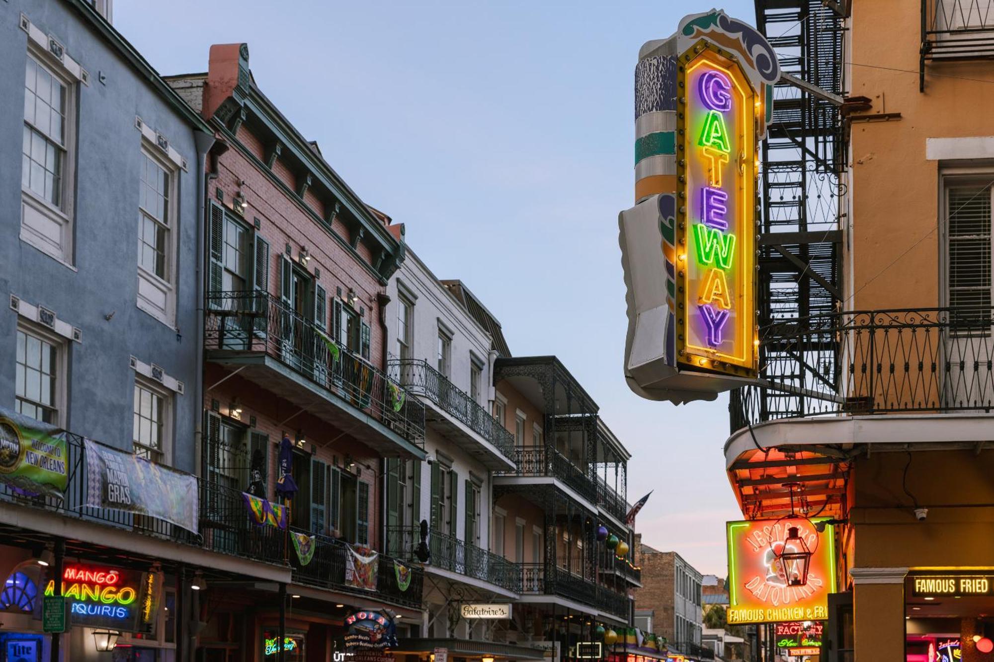 Sonder The Schaeffer French Quarter Aparthotel